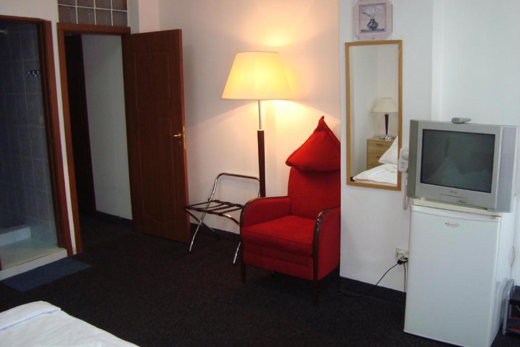 Hostel Litovoi Бухарест Екстер'єр фото