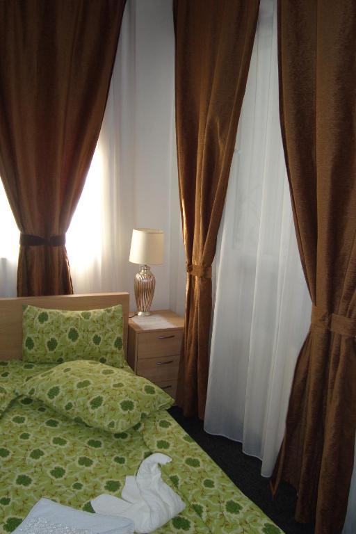 Hostel Litovoi Бухарест Екстер'єр фото