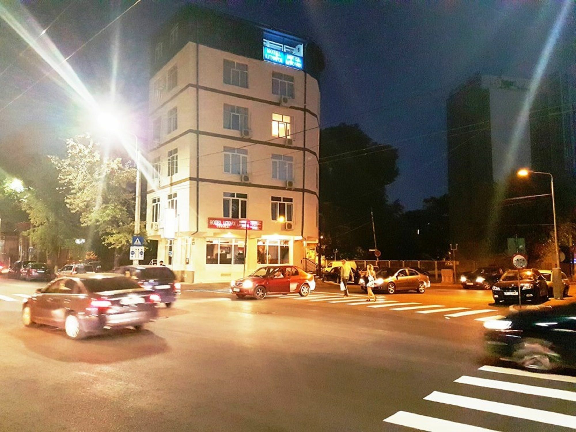 Hostel Litovoi Бухарест Екстер'єр фото